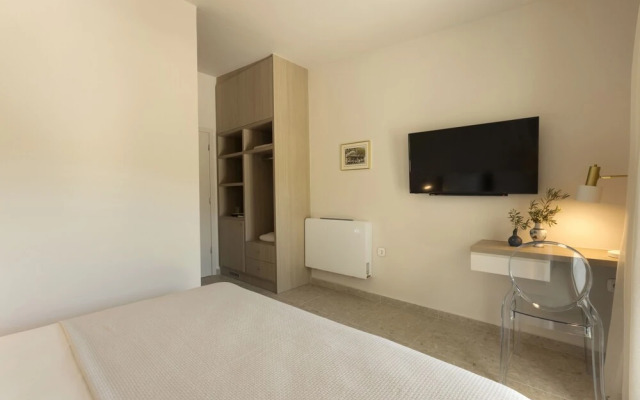 Aura Loutraki Villa