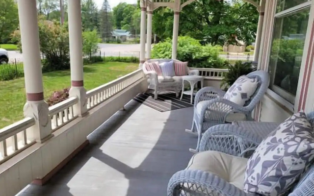 Grand Victorian B&B Inn