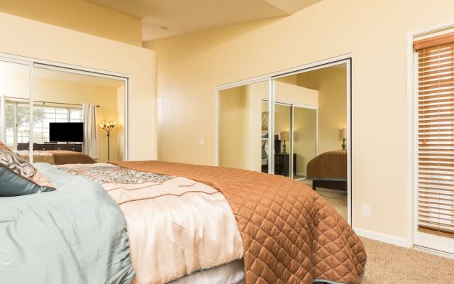 Palm Desert Luxury VIP Home w/Pool