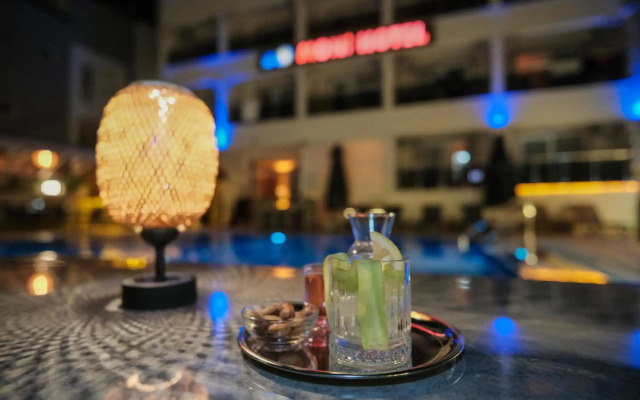 Moni Hotel