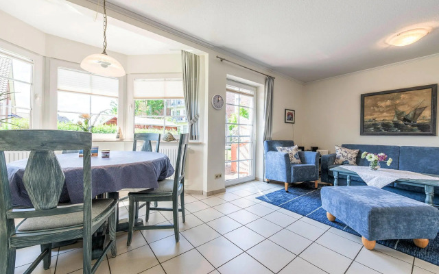 Apartment in Friedrichskoog-spitze With Parking Space