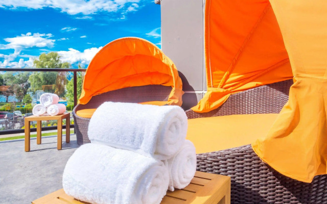 Sandman Signature Kamloops Hotel