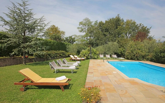 Villa Girasole in Polpenazze del Garda