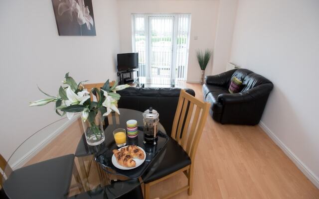 Celador Apartments - Regents Riverside Serviced Apartments