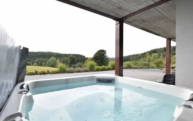 Classy Holiday Home in Martilly with Hot Tub