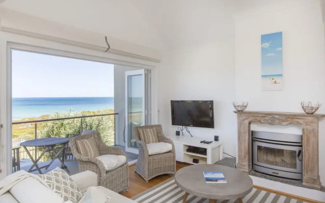 Ledge Point Village - Villa 11 - Beachfront Ocean Views