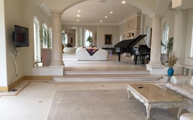 The Stradella Court Mansion