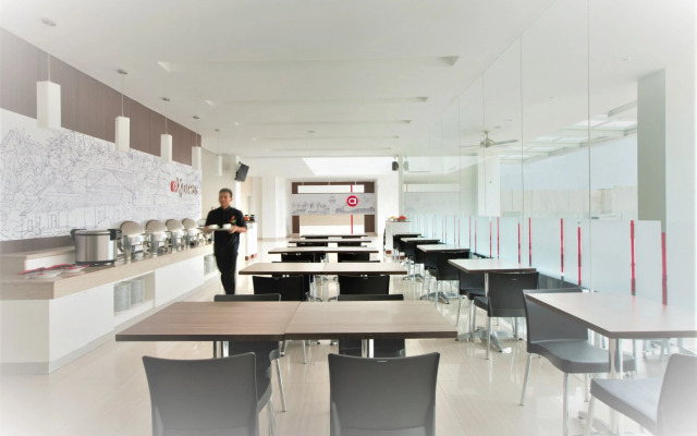 LYNN Hotel Serang