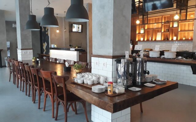 Kama Hotel