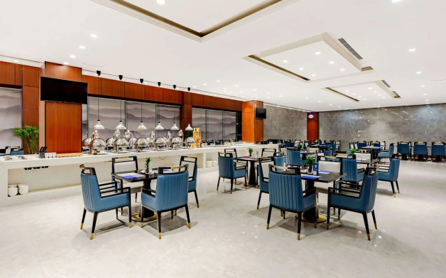 Howard Johnson Lakeview Hotel Huaibei