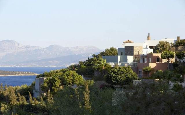 Pleiades Luxurious Villas