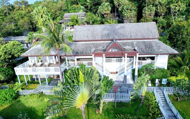 Central Samui Village