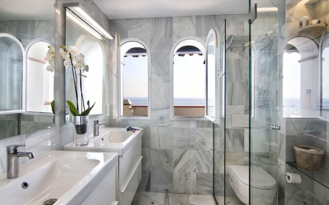 Duplex Penthouse with swimming pool