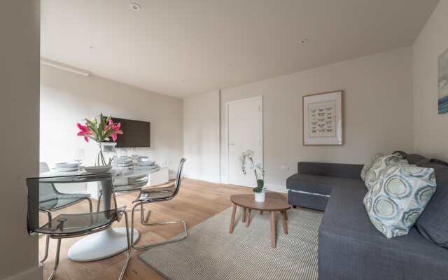 Hampden Apartments - the Diana