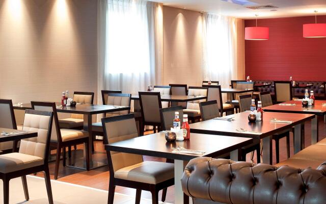 ibis Belfast Queens Quarter