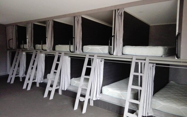 Swansea Backpackers