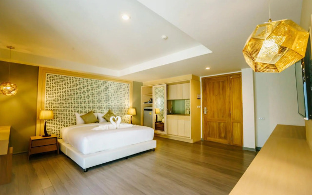 Moon Dragon Hotel