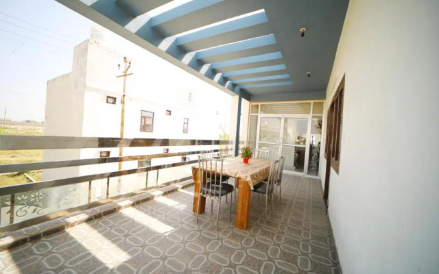 Boutique Indian Home Stay - Bed & Breakfast