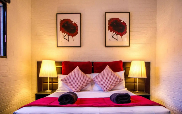 Ascot Budget Inn & Residences