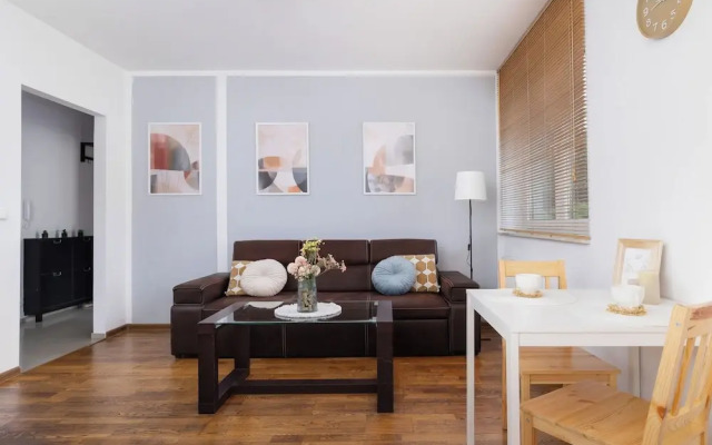 Działkowa Apartment Chorzów by Renters
