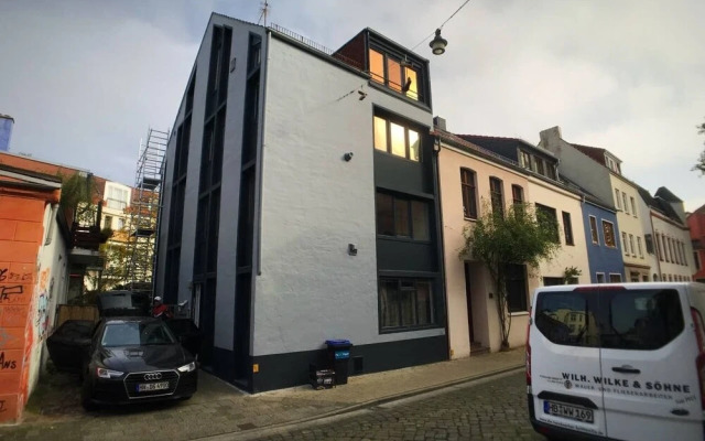 Living at Klassvilla - Quarter No. 5