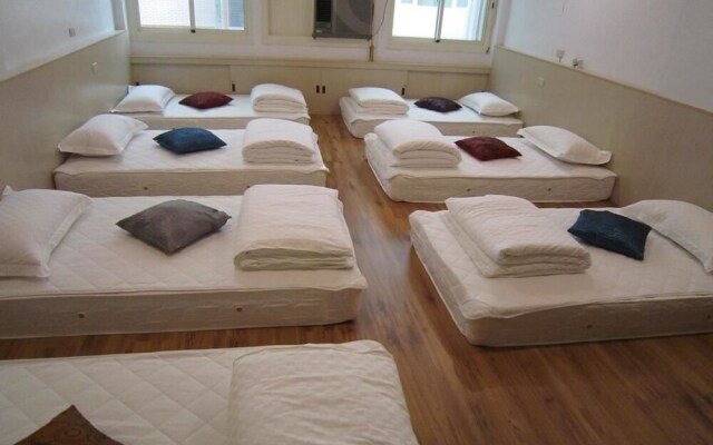 Handy Hostel