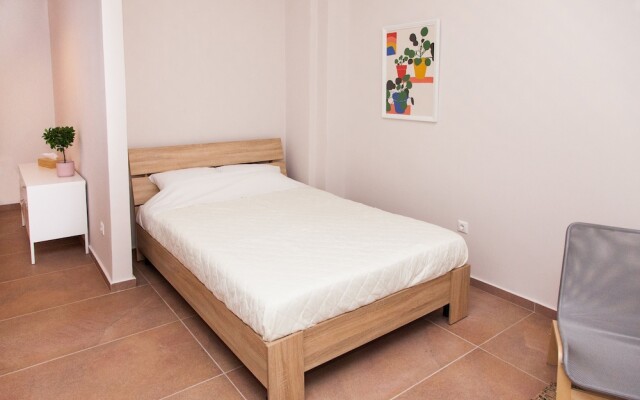 Cozy Studio Athens Downtown - Sleeps 3