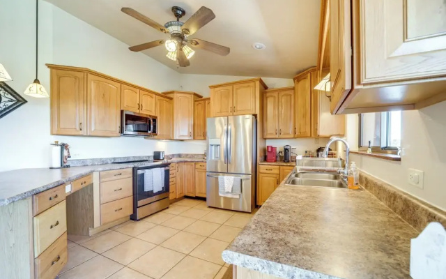 Stunning Mountain Views: Peaceful Payson Retreat!