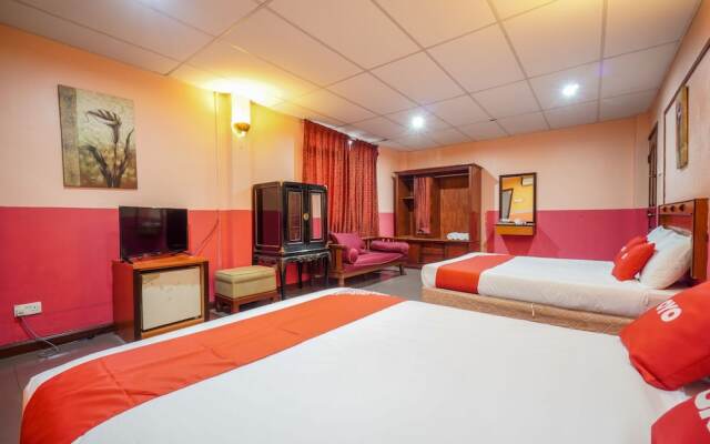 DJ Hotel Lumut by OYO Rooms