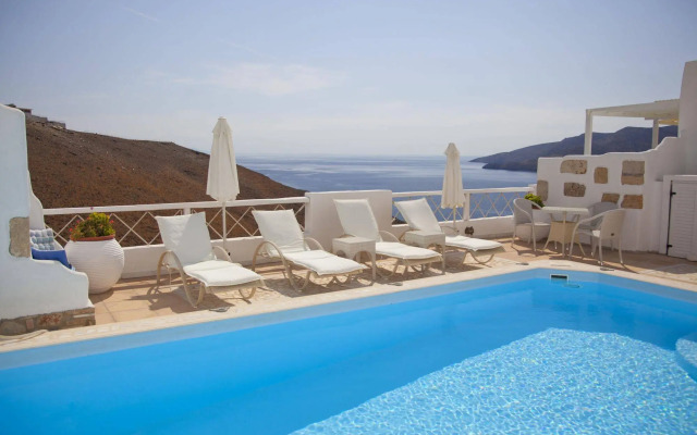 Tholaria Boutique Hotel