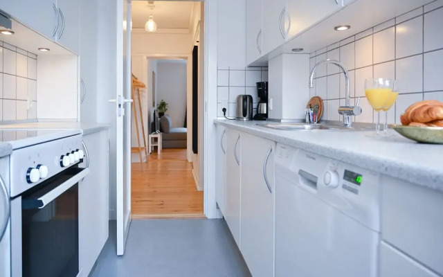 Newly-renovated 2-bedroom Apartment in Charlottenlund