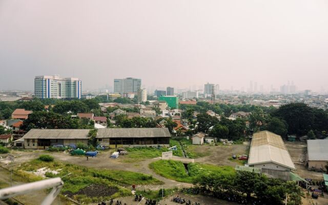 Comfort Stay 2Br At Green Pramuka City Apartment