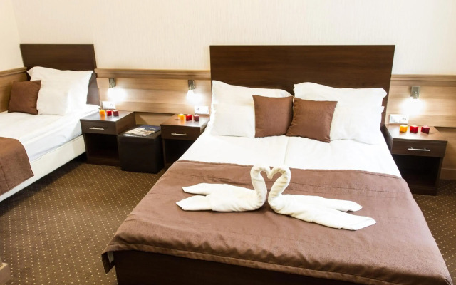 Central Hotel 21