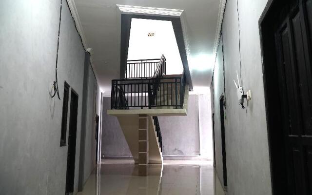 Pondok Mulia Guest House by OYO Rooms