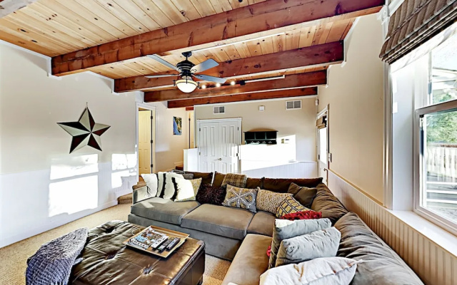 Quiet Wine Country Home Home