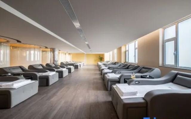 The REHOT SSAW Boutique Hotel
