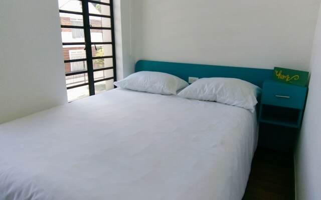 Media Luna Hostel Bogota