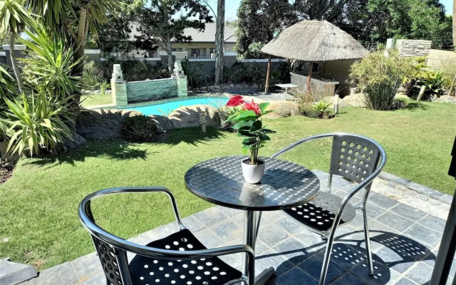 Mandalay Beach B & B