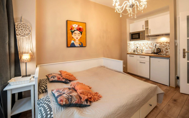 Studio Apartment - Tower Petrin