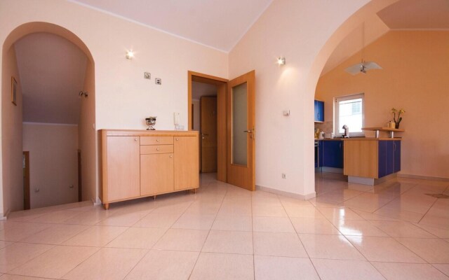 Amazing Home in Vodice With Wifi and 4 Bedrooms