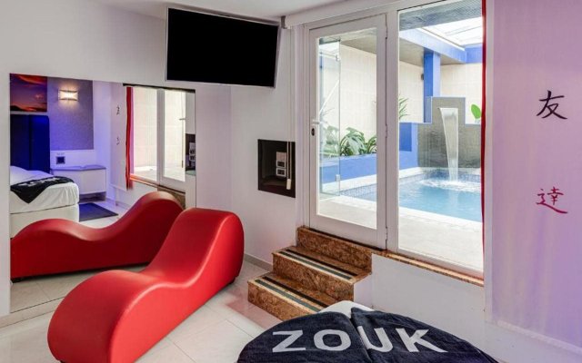 Zouk Hotel - Adults Only