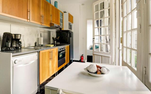 Beautiful Apartment in Isigny-sur-Mer with Private Terrace