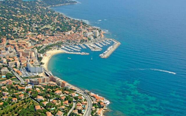 Charmante maison centre-ville Sainte-Maxime, plages à 2 pas
