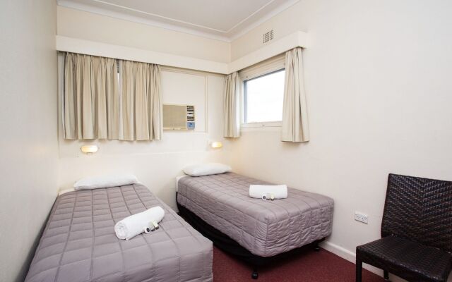 Cowra Motor Inn