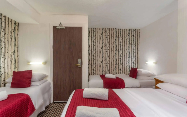 St Athans Hotel