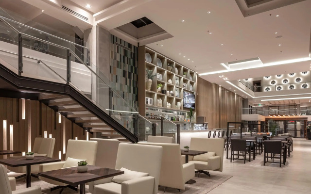 Huinid Obelisco Hotel