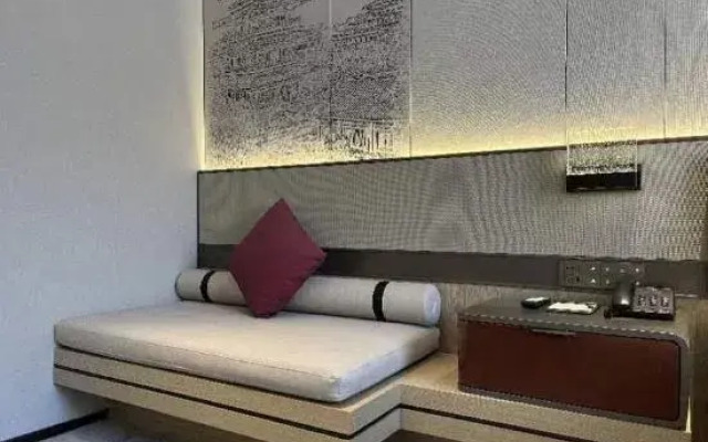 Golden Diamond International Hotel