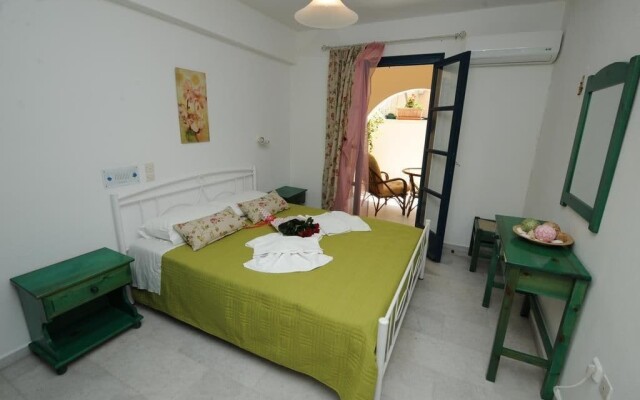 Studios Naxos