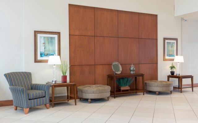 Holiday Inn Aurora North - Naperville by IHG
