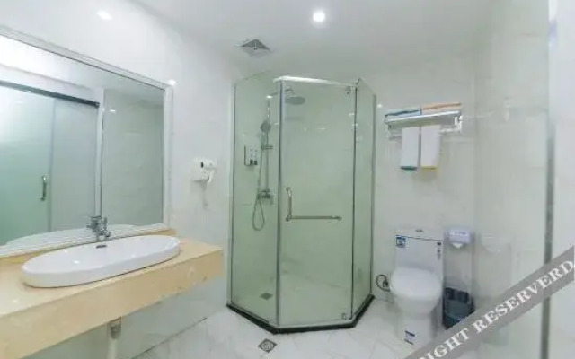 Century Business Hotel (Zuoling New Town)